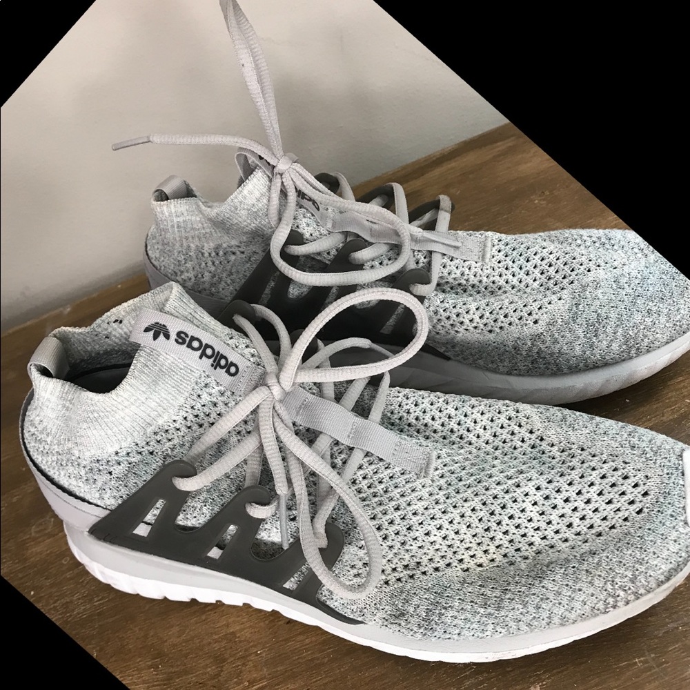 Adidas men’s sneakers. tubular nova BB8410
